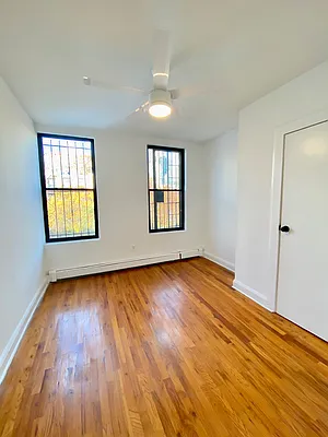 Rented by CMV Realty Inc. | media 33