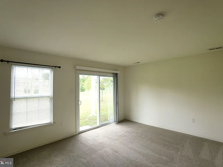 431 Williamson Ct — Photo 4