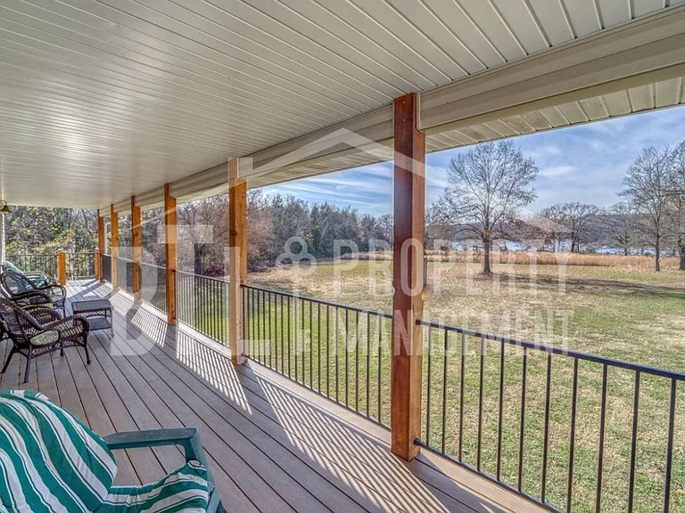 134 Lake Village Ln — Photo 40