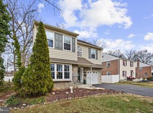 211 S Norwinden Dr, Springfield, PA 19064