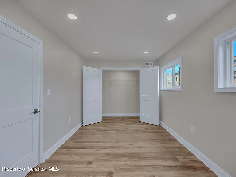 111 S Blakely Street 1 #2 — Photo 16