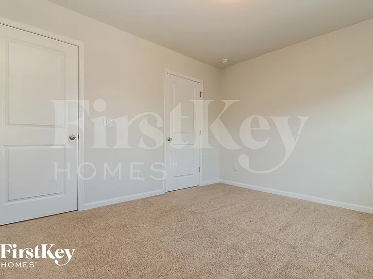 591 Wayton Cir — Photo 14