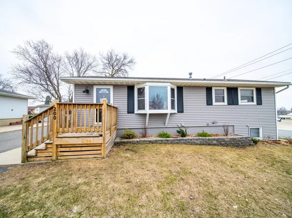 200 3rd St SE, Stewartville, MN 55976