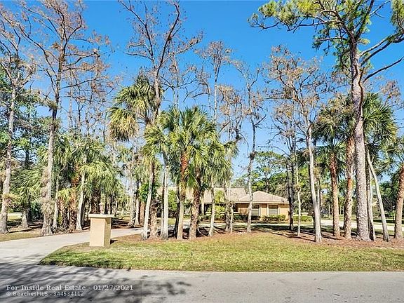 3rd image of 8181 NW 51st Pl