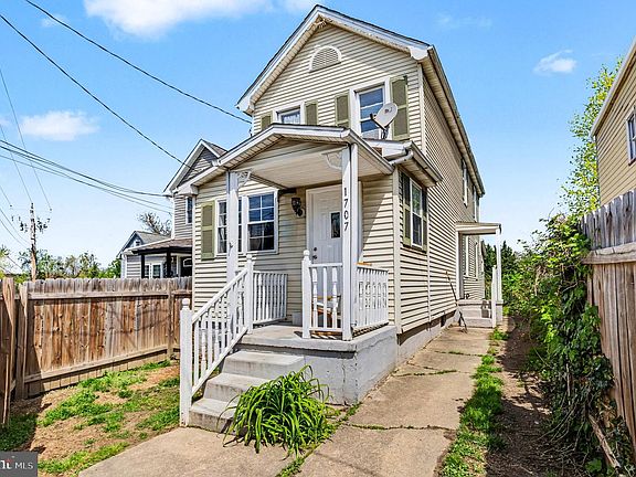 2nd image of 1707 Harman Ave
