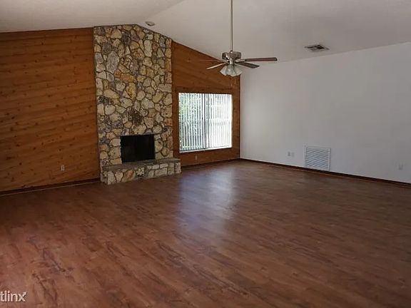 4th image of 8011 Gillette Ct