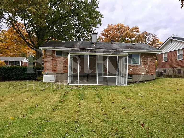 1222 Meadowbright Ln — Photo 21