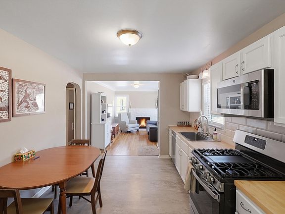 5th image of 1064 Rose Ave E