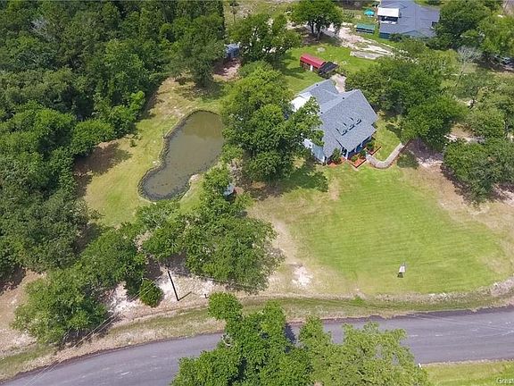 3rd image of 2595 Bayou Cir