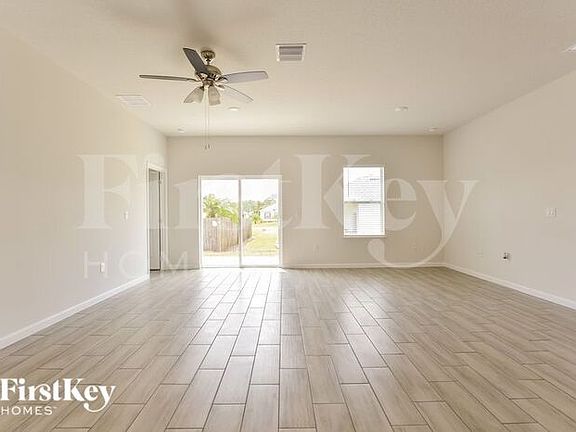 2nd image of 830 Gila Way