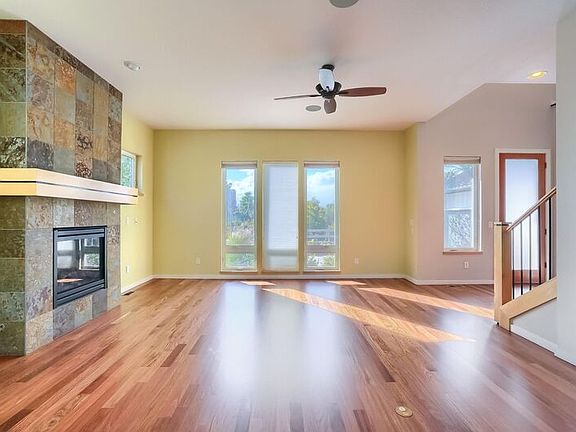 5th image of 2421 Rose Ct