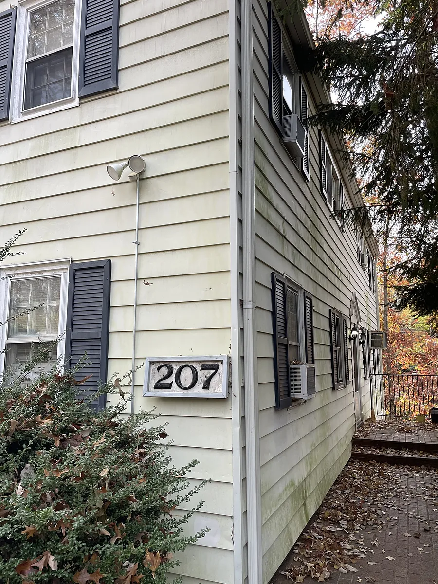 Building Photo - 207 Monte Vista Ave