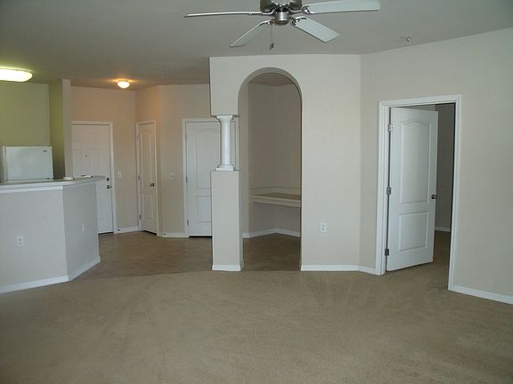 3rd image of 1450 Villa Capri Cir APT 209