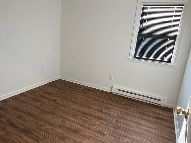 1303 R C Baldwin Ave — Photo 10