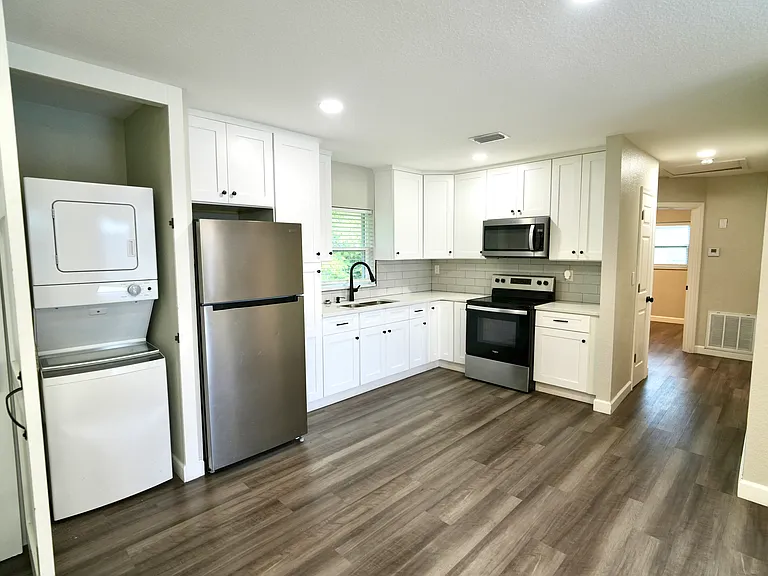 885 Ruby Ave #885 — Photo 5