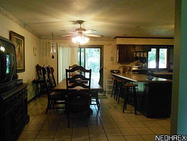 4th image of 221 Winthrop Dr