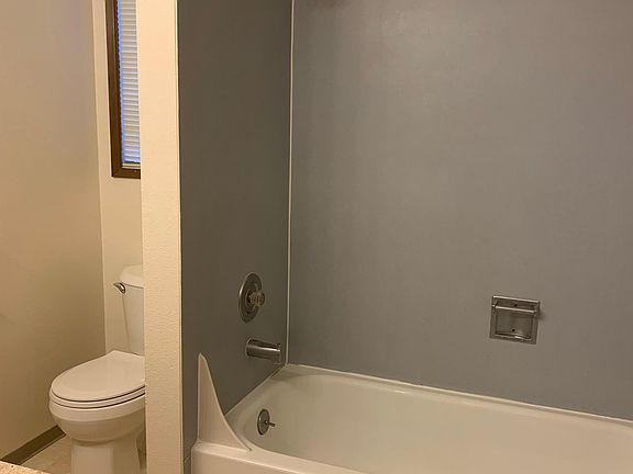 4th image of 12904 109th Avenue Ct E