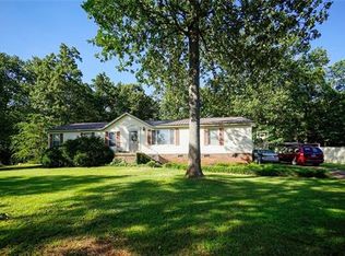 130 Heartwood Ln, Statesville, NC 28625