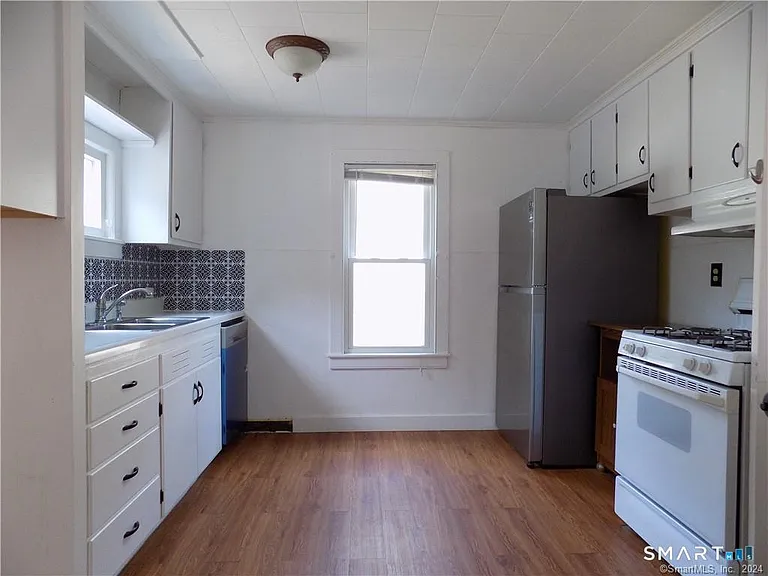 68 Milwaukee Ave — Photo 4
