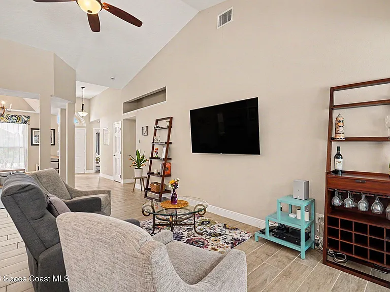 2765 Summer Brook St — Photo 11