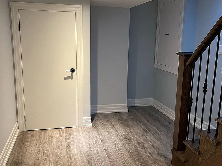 108 Manitoba St — Photo 3