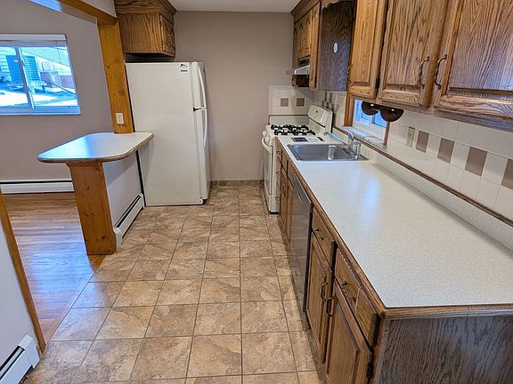3rd image of 409 Gettysburg St Floor 2