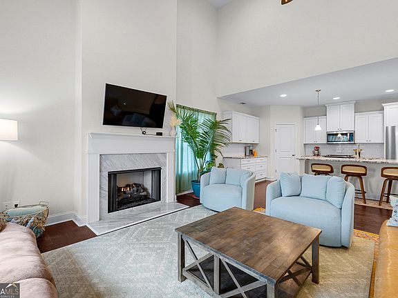 5th image of 338 Lana Ln