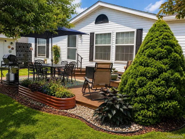 331 Trillum Trl, Oxford, MI 48371