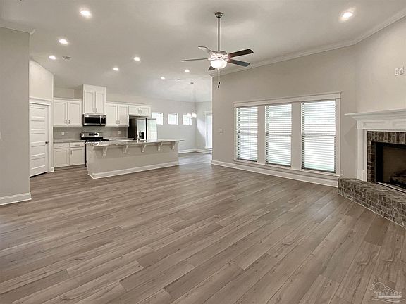 4th image of 12223 Lone Eagle Dr