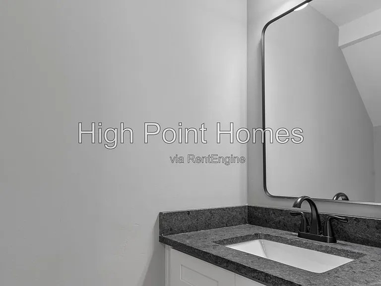 400 Gallery Ln #D4 — Photo 10