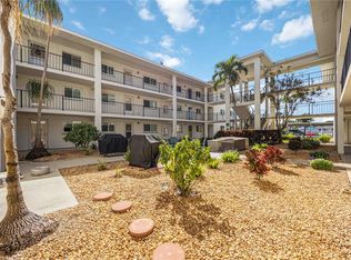 708 Tamiami Trl S APT 103, Venice, FL 34285