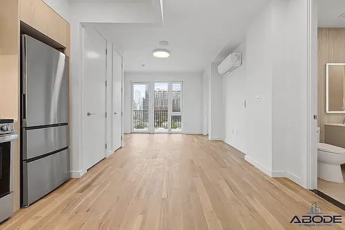 558 Sackett St #3A Photo 1