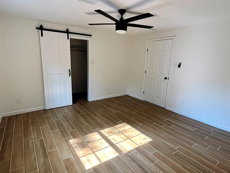 302 Moody St — Photo 8