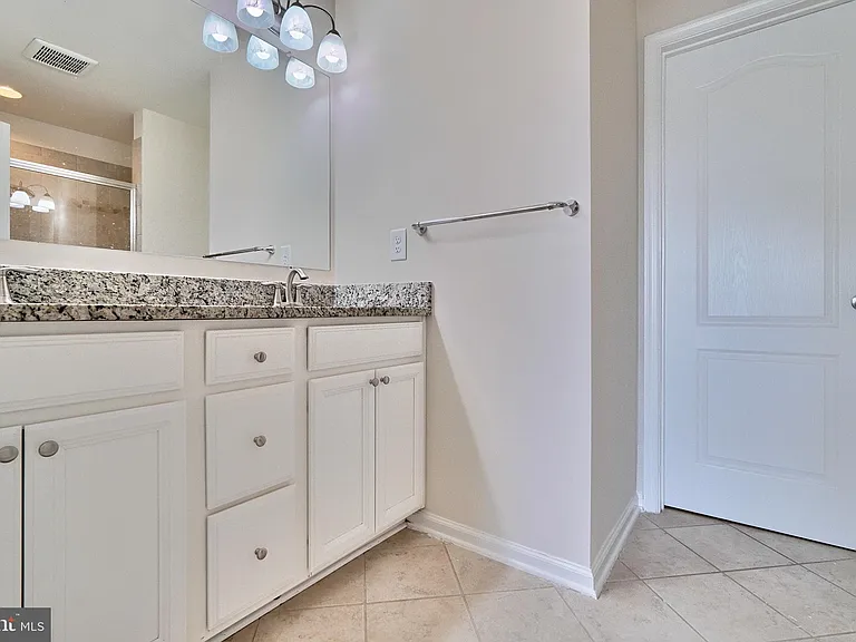 8016 Blue Stream Dr — Photo 18