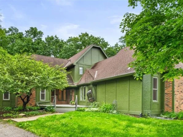 13503 W 47th Ter, Shawnee, KS 66216