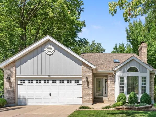 624 Lakewood Dr, Lake Saint Louis, MO 63367