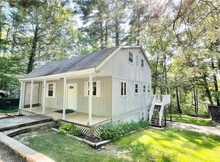 33 Oak Dr, Woodstock Valley, CT 06282