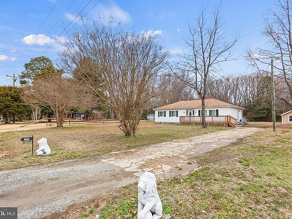 4th image of 641 Holly Vista Dr