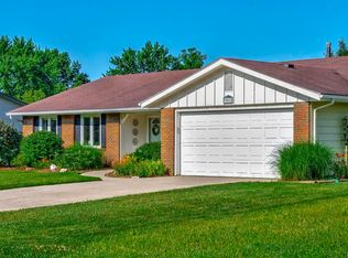 9802 Silver Shore Ct, Fort Wayne, IN 46804
