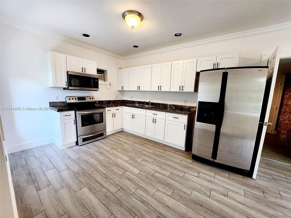1st image of 1212 Middle St #3