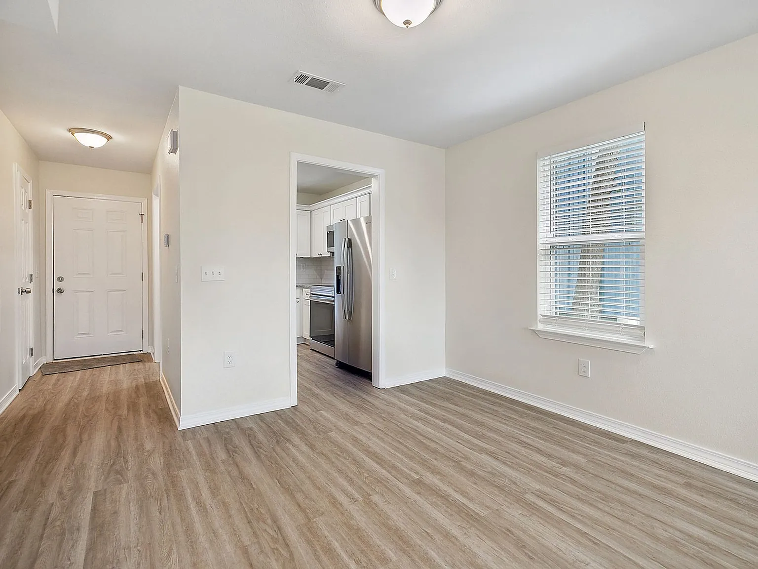 Waterfront Townhome Living! — Photo 4
