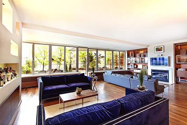 Sold by Corcoran | media 2