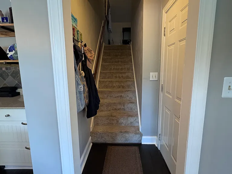 1436 Sir Richard Rd — Photo 34