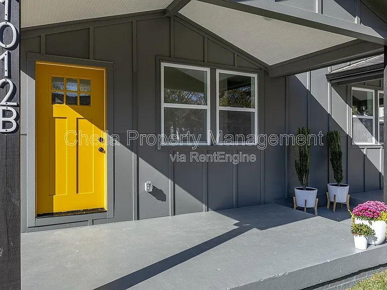 1012 Debow St #B — Photo 3
