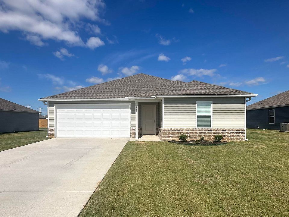 1st image of 107 King Ranch Dr