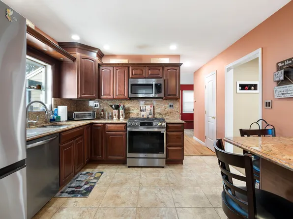 139 Winchester Avenue image 11 of 32