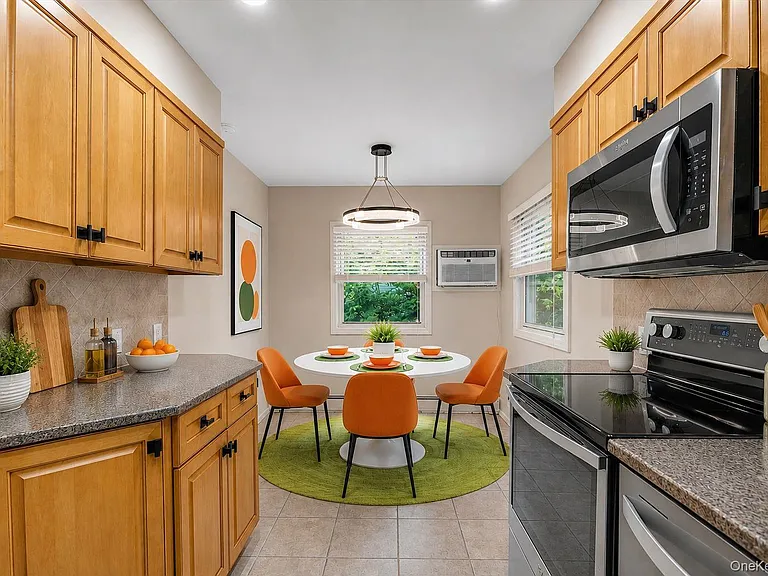 17 Fresno Dr — Photo 4