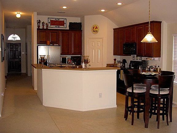 Kitchen & Breakfast Nook