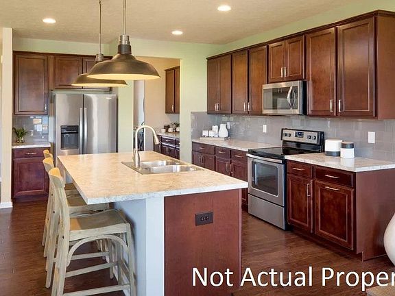 3rd image of 3007 Prairie Knoll Dr