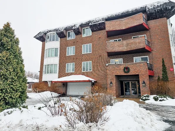 6300 Xerxes Ave S APT 31, Edina, MN 55423